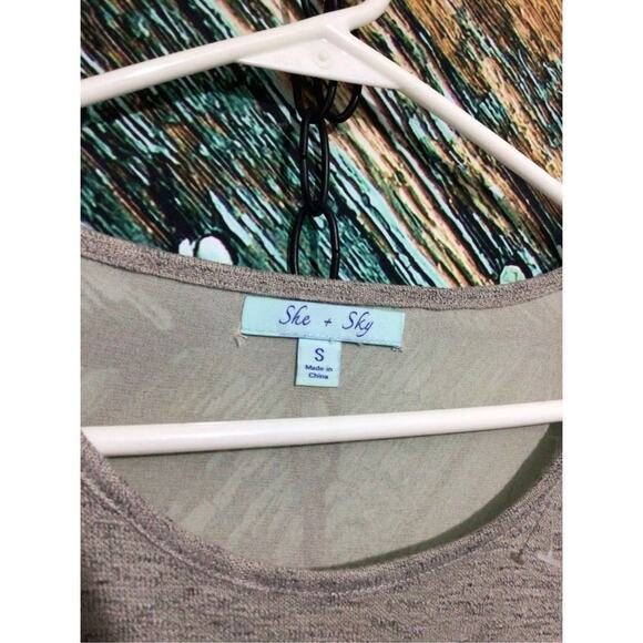 She + Sky Tunic Top Knit Top with Semi Sheer Back Panel Size Small Gray / Beige - Picture 2 of 12